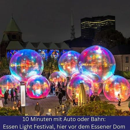 Modern Und Ruhig, Mit Garage & Ps4, Nahe Messe, Rue Und Uniklinik, Voll Ausgestattete Kueche, Bad Mit Dusche Und Badewanne *